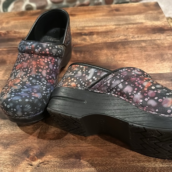 Dansko Clogs - Picture 6 of 6